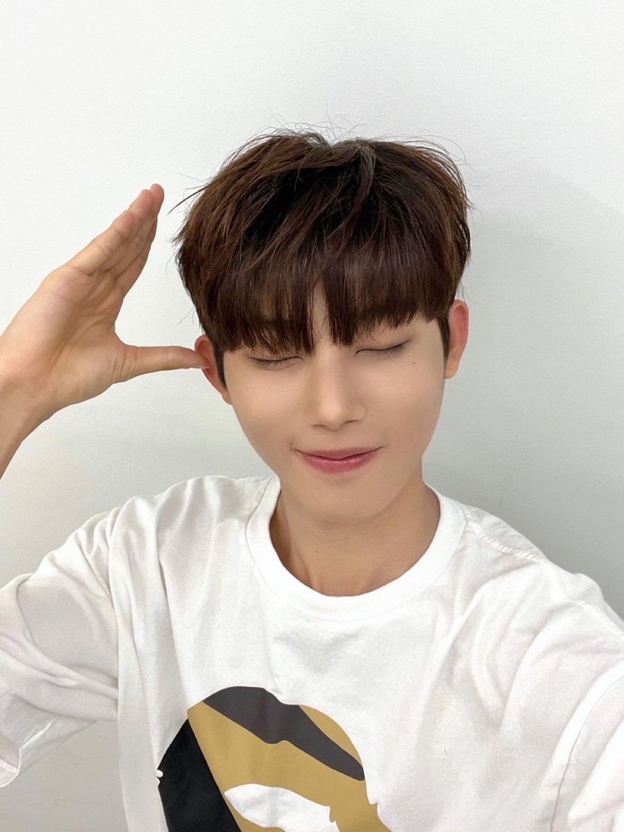 thewind_twt's tweet photo. [#최한빈] 위즈 힘내세요 한빈이가 있자나용💪 https://t.co/RseL1ZqwsK