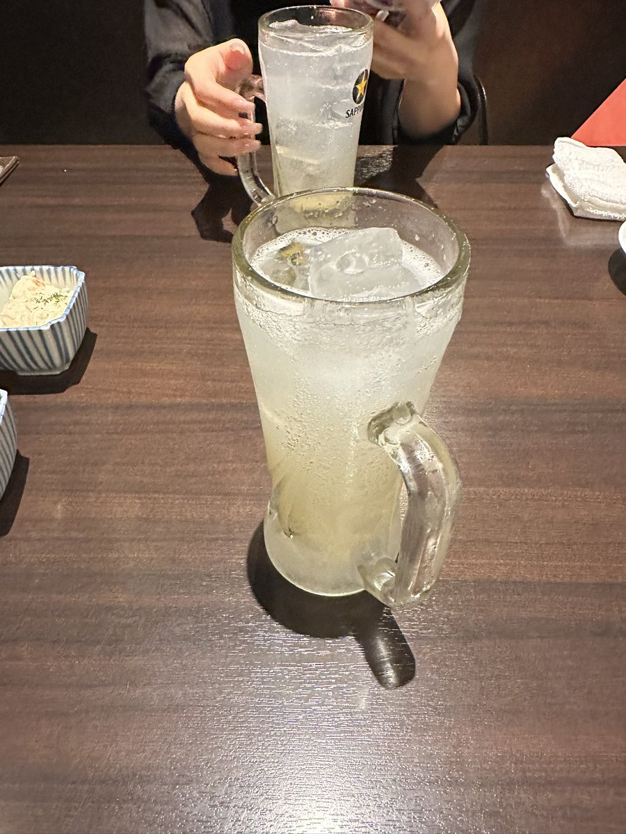 お酒飲みます。