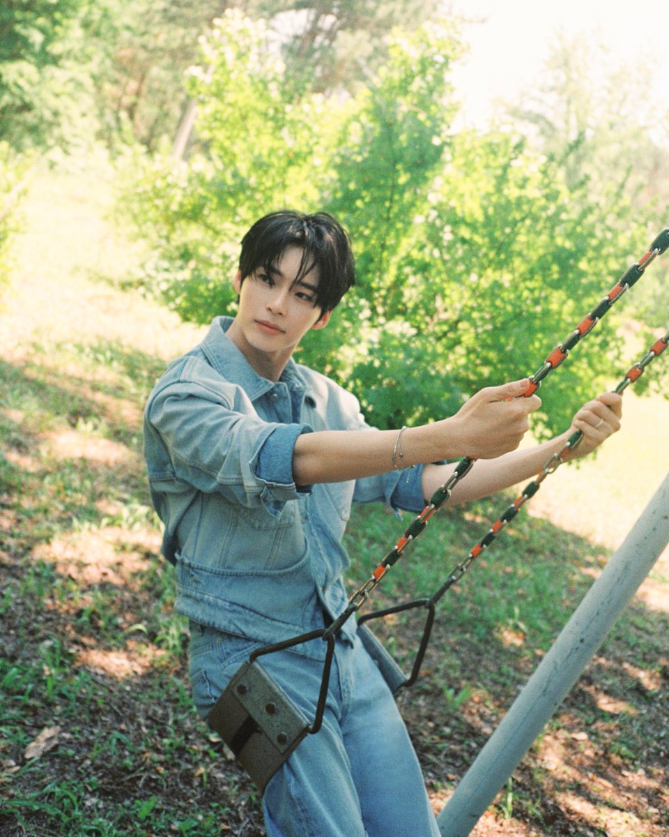 ZB1_official tweet picture