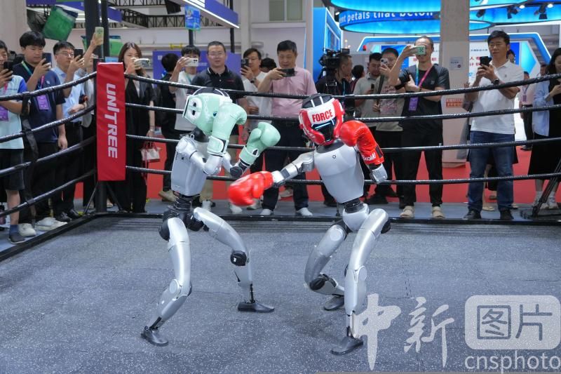 photo_cns's tweet image. The 2025 World Robot Conference kicks off in Beijing E-Town, on August 8, 2025. More than 1,500 exhibits from over 200 domestic and foreign robot manufacturing companies will be showcased. (Photo by Tang Ke/CNSPHOTO)
#2025WorldRobotConference #WorldRobotConference #Robot #AI