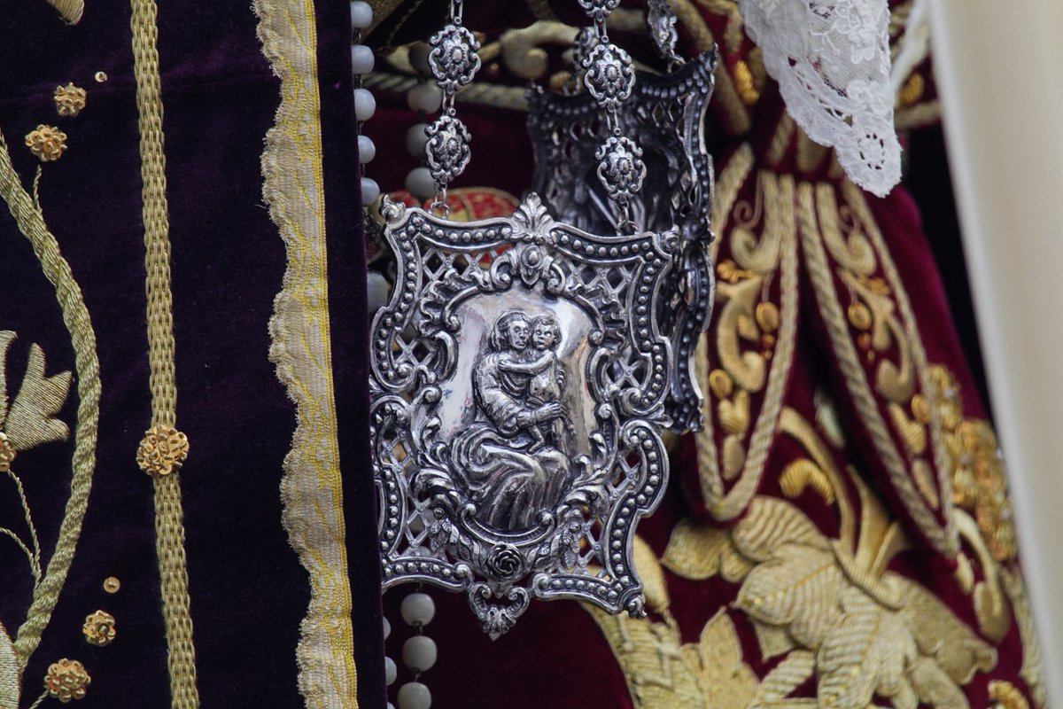 Estudiantes_VM's tweet photo. 📿 Hoy, 8 de agosto, la Iglesia celebra a Santo Domingo de Guzmán.

Predicador incansable y enamorado de María, nos enseñó a confiar en la Madre de Dios a través del Santo Rosario. https://t.co/IqRwBgoZcP