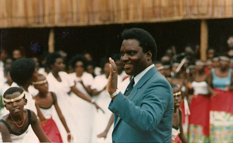 🛑 Attaques sur la Famille Habyarimana : Panique et paranoïa à #Kigali après les révélations de l’ONU sur les massacres du M23 à l'est de la #RDC

Alors que le monde découvre avec horreur les massacres de civils par le M23, soutenu par l’armée rwandaise – crimes documentés par