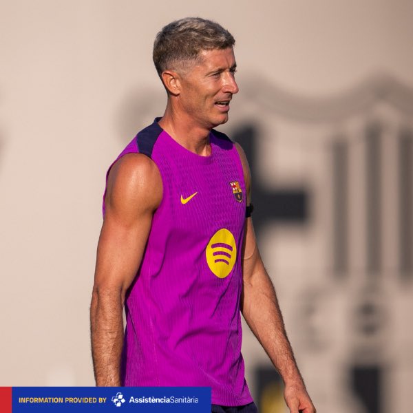 [COMMUNIQUÉ MÉDICAL 📝] ￼

Robert Lewandowski souffre de gênes musculaires au biceps fémoral de la cuisse gauche. La durée de son absence dépendra de son évolution. Il est forfait pour le match de dimanche