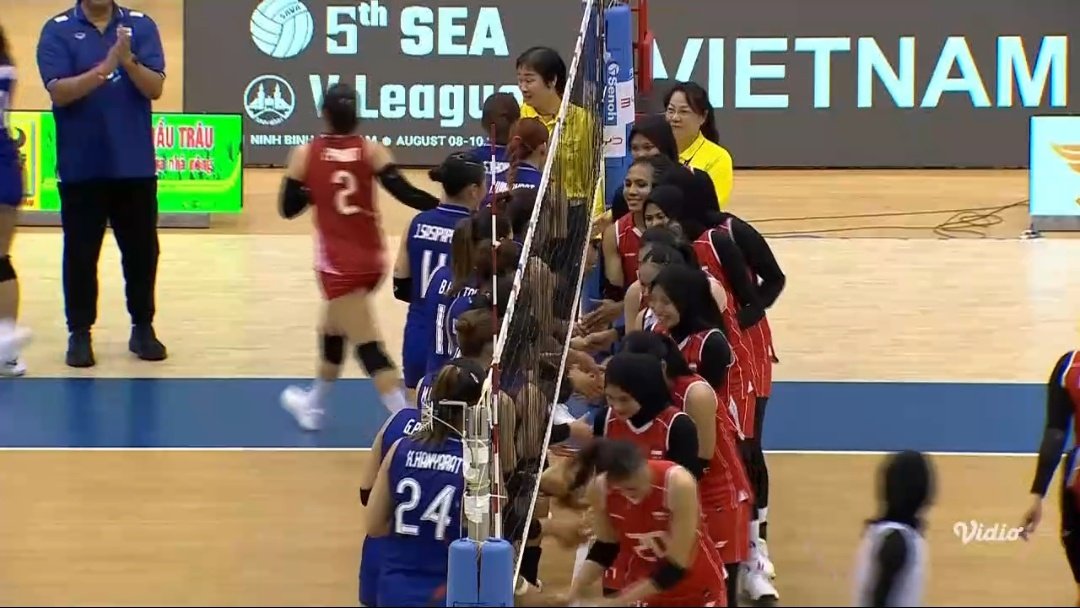 16 - 25
16 - 25
21 - 25

Indonesia 🇮🇩 0 - 3 🇹🇭 Thailand

Indonesia telan kekalahan lagi atas Thailand. 
#SEAVLeague