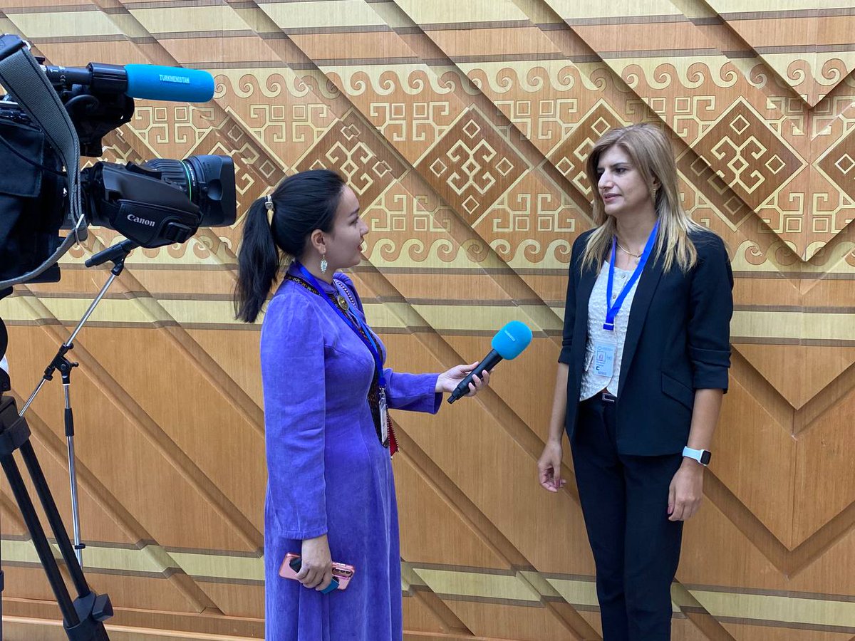 UnionOperatorAM's tweet image. At #LLDC3, @KristyGyonjyan, Director of the Union of Operators of Armenia, shared the country&apos;s success connecting remote communities through the Rural Networks project. 🌐