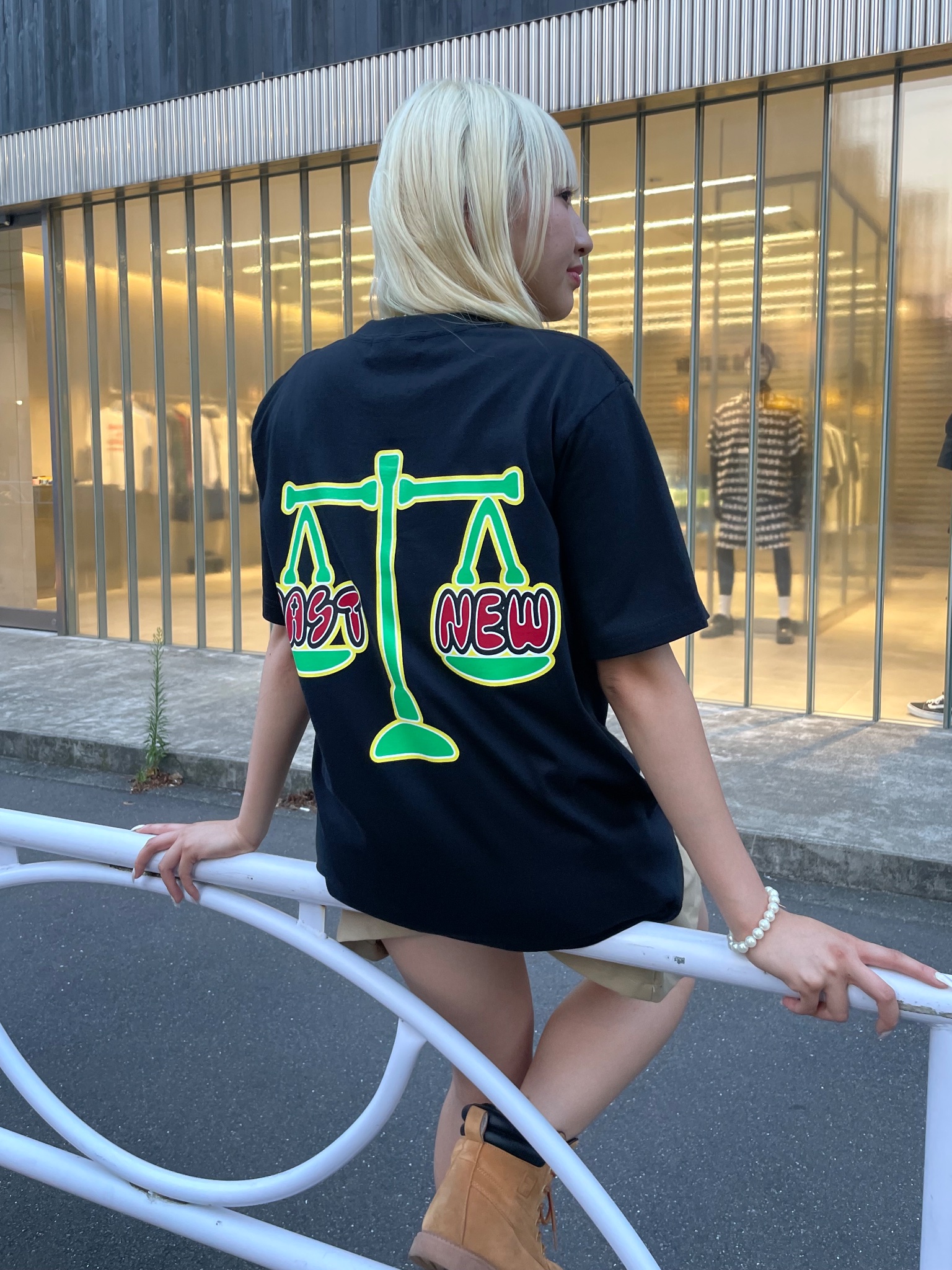 FANTASTICS buddix Tシャツ　Mサイズ 41c3ki3MMWL._UF350,350_QL50_.jpg