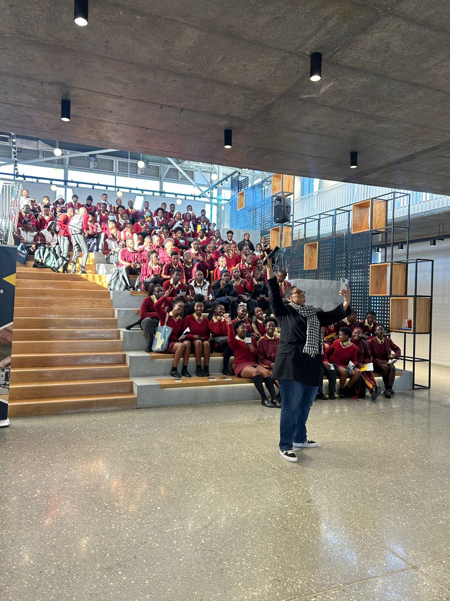 MandelaScience's tweet image. Gqeberha – 7 August (Tangible Africa Finale)

Wrapping up #NSW2025 in Gqeberha with a bang! 

The Tangible Africa team closed the week by engaging learners in exciting unplugged coding activities, sparking curiosity and inspiring future innovators. 

#Coding4Mandela