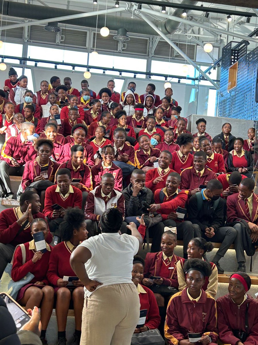 MandelaScience's tweet image. Gqeberha – 7 August (Tangible Africa Finale)

Wrapping up #NSW2025 in Gqeberha with a bang! 

The Tangible Africa team closed the week by engaging learners in exciting unplugged coding activities, sparking curiosity and inspiring future innovators. 

#Coding4Mandela