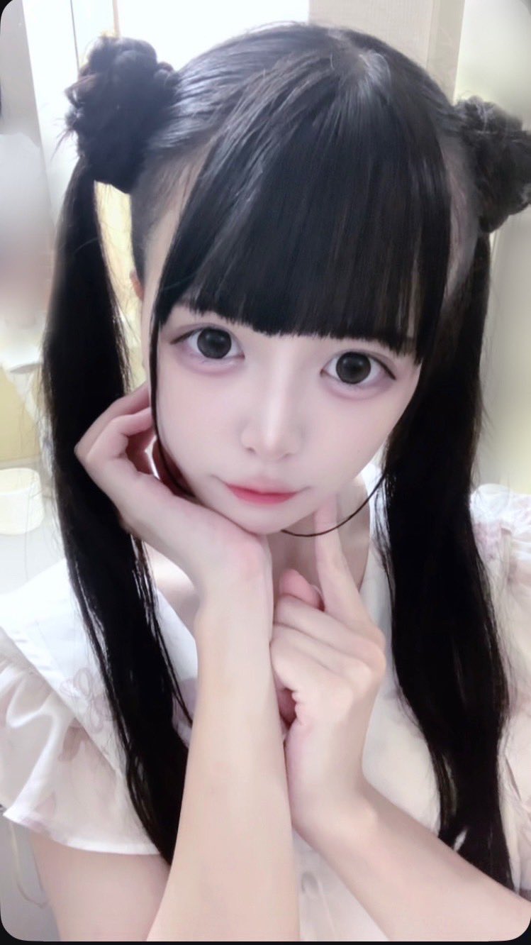 ❤️ゆはゆな様❤️ ゆなち💜🪽KOGYARU専属モデル💜 | . KOGYARU10月号表紙撮影 New