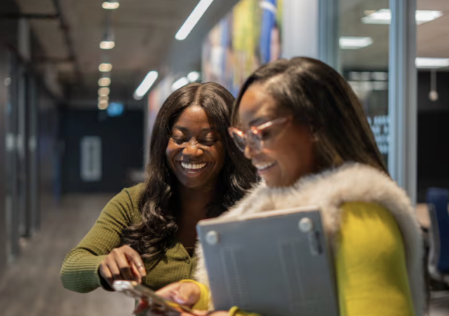 _mohan_kumar's tweet image. So, you want to be a designer, and you think, perhaps, your dreams have no place in tech. Think again. bit.ly/3JpEeVF