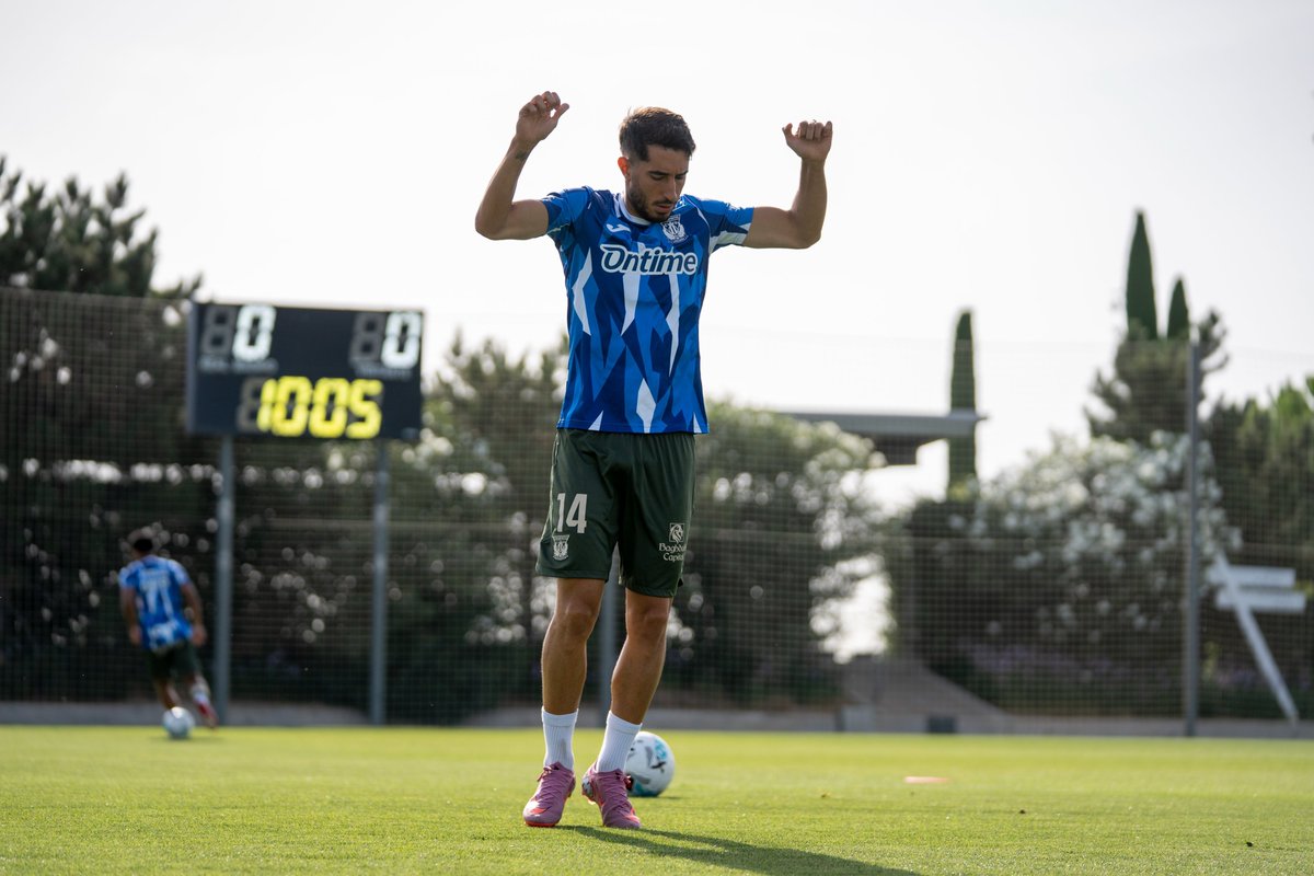 Javier Martín (@kikomartin) on Twitter photo ⏱️Acaba de terminar el partido de entrenamiento a puerta cerrada entre el @RealMadrid y el <a href="/CDLeganes/">C.D. Leganés</a>.
❌Resultado final: REAL MADRID 4-1 LEGANÉS
🚀Comenzaron marcando primero los pepineros, gol de Sule, pero al final el Madrid se impuso.
📋El Real Madrid salió con: ⏱️Acaba de terminar el partido de entrenamiento a puerta cerrada entre el @RealMadrid y el <a href="/CDLeganes/">C.D. Leganés</a>.
❌Resultado final: REAL MADRID 4-1 LEGANÉS
🚀Comenzaron marcando primero los pepineros, gol de Sule, pero al final el Madrid se impuso.
📋El Real Madrid salió con: