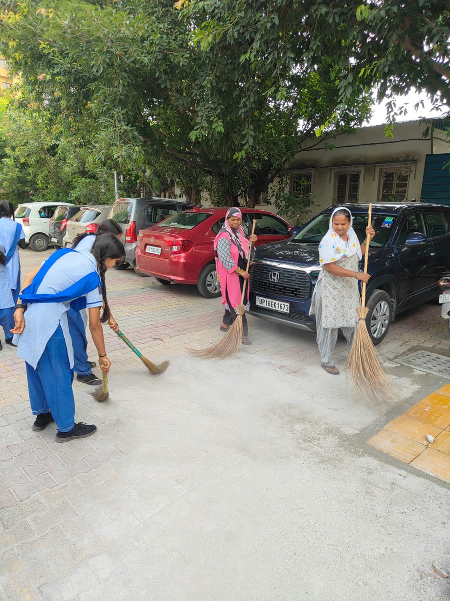 स्वच्छ भारत अभियान_2025
Day 08/08/2025 Friday
Shramdaan- 'Each One Clean One'
"Shramdaan is not just giving your labour; it’s giving your heart for the betterment of others."