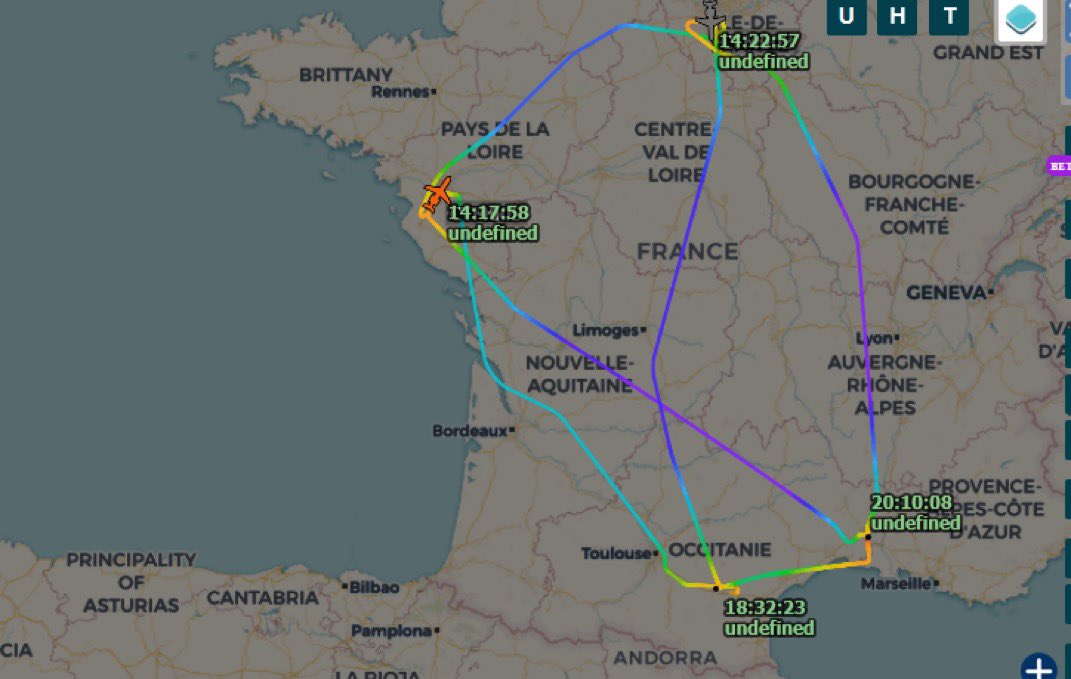 Dis <a href="/bayrou/">François Bayrou</a> 
tu vas penser que je t’en veux, mais quand on est 1er ministre d’un pays en faillite et qui se réchauffe plus vite qu’ailleurs (Selon <a href="/AgnesRunacher/">Agnès Pannier-Runacher 🇫🇷🇪🇺</a> ), penses-tu vraiment que c’est une bonne idée de faire mumuse avec le gros navion de la France, 12 fois par semaine ?