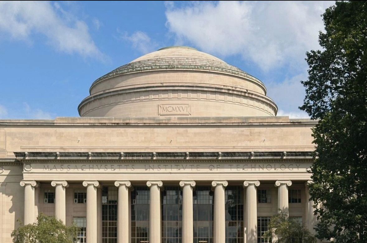 🎙️ Un honor ser invitado como ponente en el Programa de Liderazgo e Innovación del <a href="/MITProfessional/">MIT Professional Ed</a> 

Ser parte del profesorado invitado de una de las universidades más prestigiosas del mundo en materia de tecnología es, sin duda, un grandísimo honor que deseo agradecer.