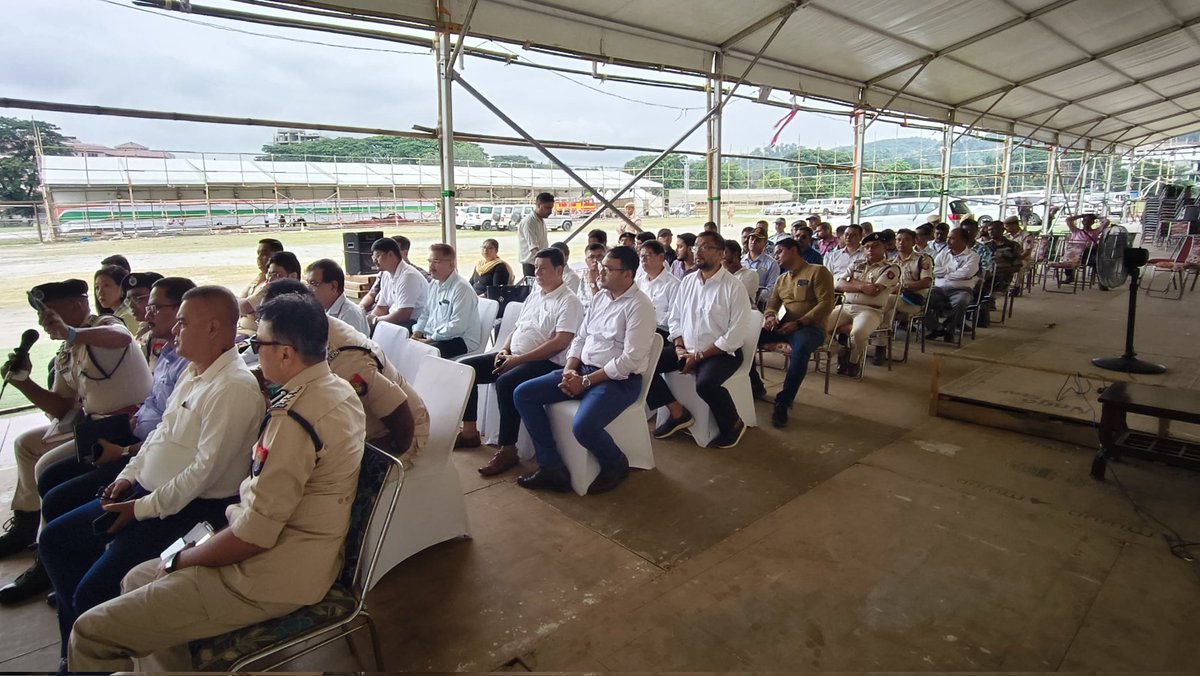 সমাগত দেশৰ ৭৯ সংখ্যক স্বাধীনতা দিৱস উদযাপনৰ প্ৰস্তুতি সন্দৰ্ভত কামৰূপ (ম) জিলা আয়ুক্ত সুমিত ছাত্তাৱানৰ সভাপতিত্বত আজি খানাপাৰাস্থিত পশু চিকিৎসা বিজ্ঞান মহাবিদ্যালয় খেলপথাৰত  এখন সভা অনুস্থিত হয় । সভাত কামৰূপ মহানগৰৰ বিভিন্ন বিভাগৰ বিষয়াসকলৰ উপস্থিতিত আলোচনা কৰা হয় ।