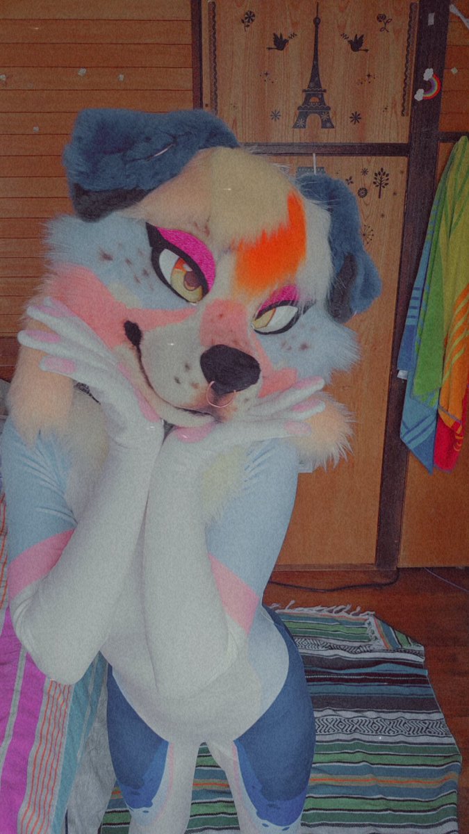 indiecolliee's tweet photo. Do you think I look pretty? ππ https://t.co/pbQ9tWk7iX