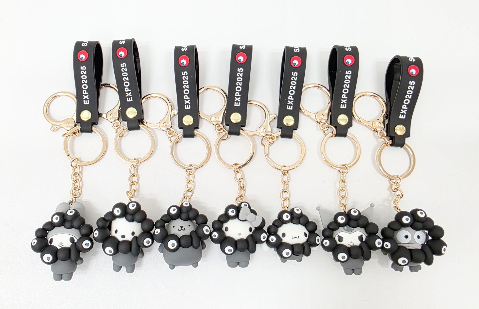 万博　サンリオ黒ミャクミャクなりきりキーホルダーハンギョドン　マイメロディ　２点 新品 万博限定 サンリオ 黒ミャクミャク なりきりキーホルダー