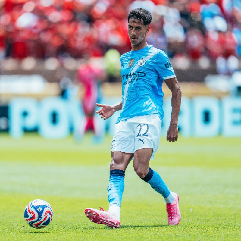 فيتور ريس ينتقل إلى جيرونا على سبيل الإعارة لمدة موسم، بشرط الحصول على الموافقة الدولية.

بالتوفيق يا ريس 🩵