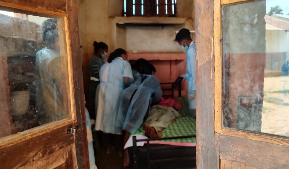 LSHTM's tweet image. World’s first rigorous clinical trial of treatments for bubonic #plague:
UK & #Madagascar researchers find treatment at home with oral antibiotics highly effective & safe low-cost alternative to injections
👉lshtm.ac.uk/newsevents/new…