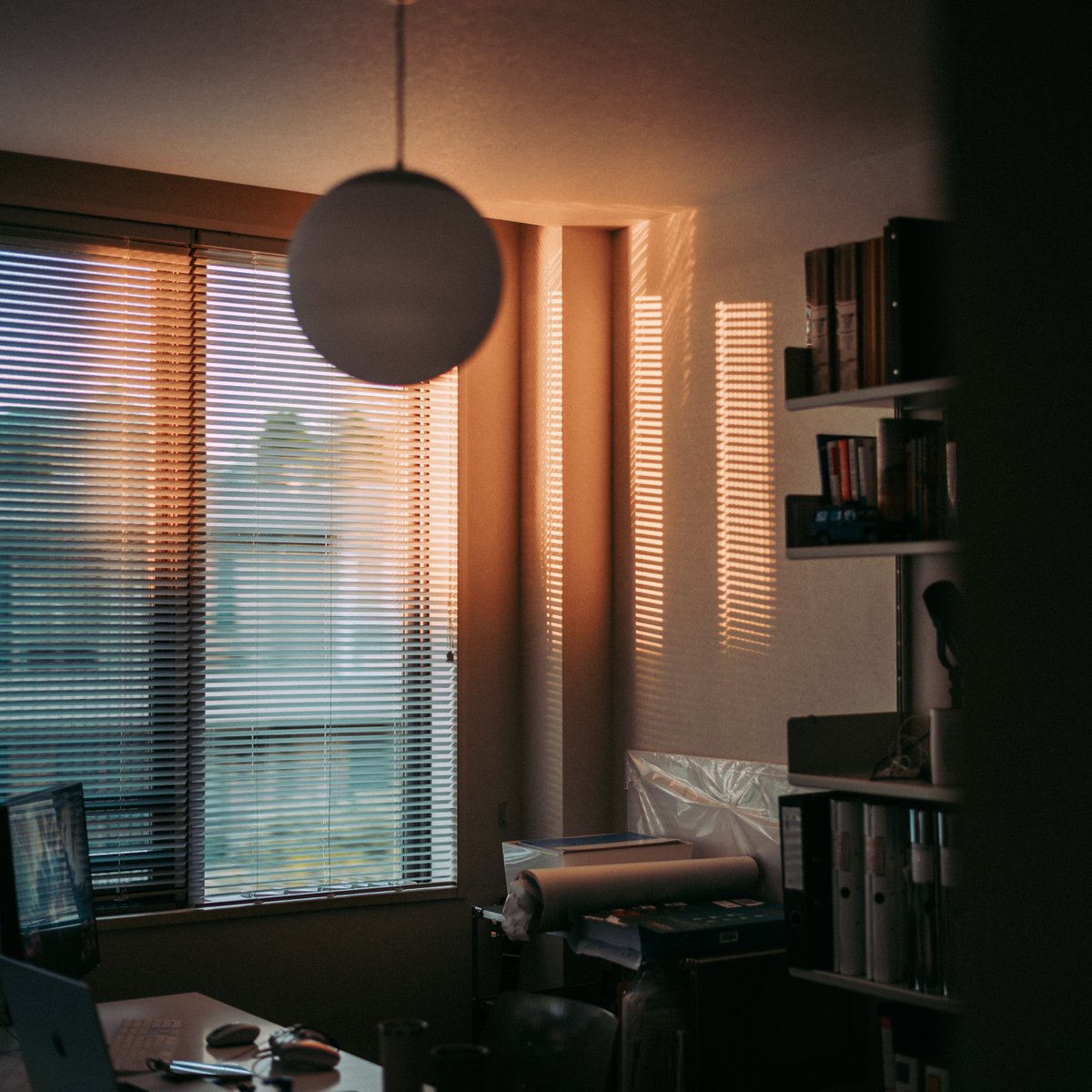 modulelab0's tweet image. いい光ログ[good reflection]#gfx100s #inhouse #room #Inspiration