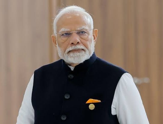 Priyaa_Purohit's tweet photo. Who is the most HONEST leader in India ?

A - Narendra Modi 
B - Rahul Gandhi 
C - Other https://t.co/TU8QVxhoGb