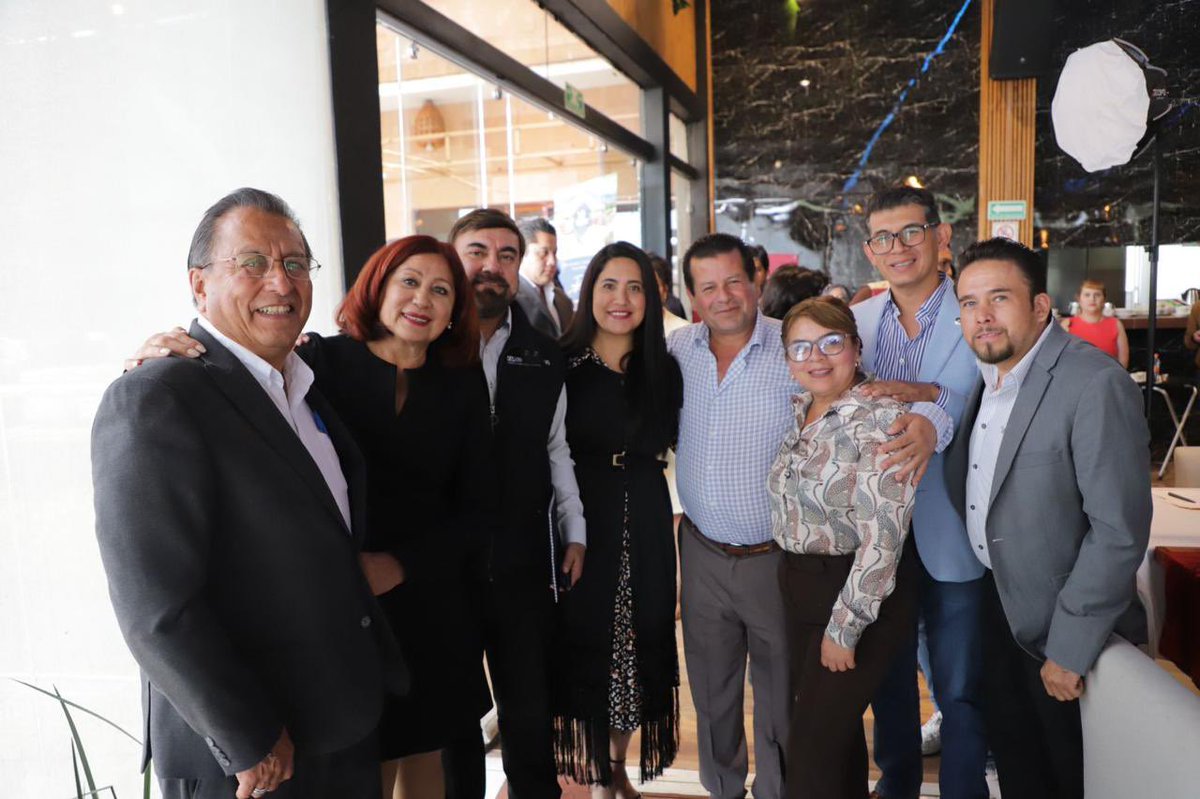 Participe en la Cuarta Sesión Ordinaria de la Mesa de Trabajo de la Región 6-Tecámac, en San Martín de las Pirámides.

Este espacio promueve la cooperación entre los diferentes niveles de gobierno, con el objetivo de generar respuestas efectivas a las necesidades más urgentes .