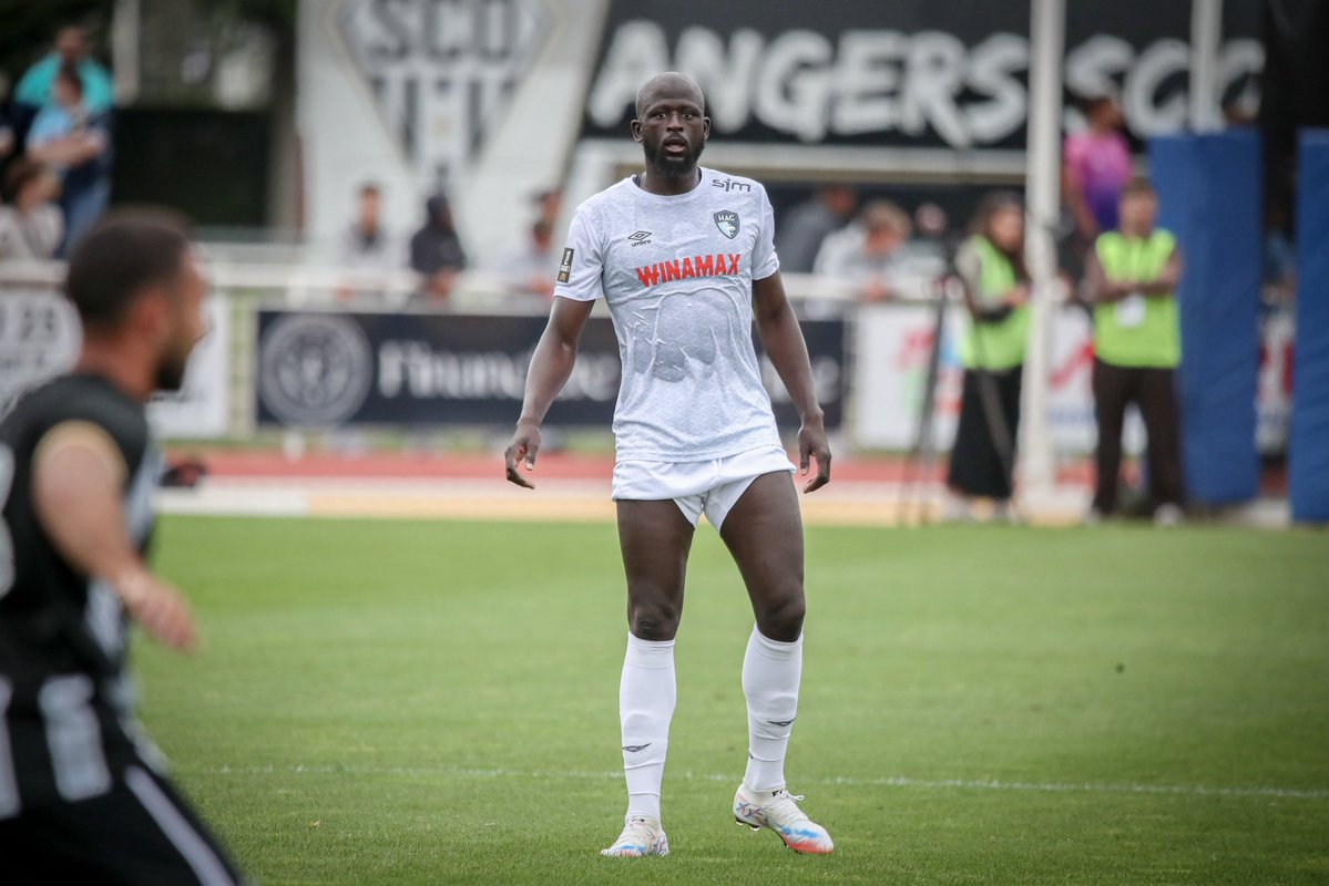 FOOT NORMAND (@foot_normand) on Twitter photo Pour le dernier match de préparation du <a href="/HAC_Foot/">Havre Athletic Club ⚽️</a> 🆚 le <a href="/RCDeportivo/">RC Deportivo</a> (samedi - 20H), Didier Digard se met en mode <a href="/Ligue1/">Ligue 1 McDonald's</a>, à une semaine de la reprise du championnat, en emmenant un groupe de 2️⃣0️⃣ joueurs en Espagne 🇪🇸 duquel est absent Abdoulaye Touré (problème musculaire) Pour le dernier match de préparation du <a href="/HAC_Foot/">Havre Athletic Club ⚽️</a> 🆚 le <a href="/RCDeportivo/">RC Deportivo</a> (samedi - 20H), Didier Digard se met en mode <a href="/Ligue1/">Ligue 1 McDonald's</a>, à une semaine de la reprise du championnat, en emmenant un groupe de 2️⃣0️⃣ joueurs en Espagne 🇪🇸 duquel est absent Abdoulaye Touré (problème musculaire)