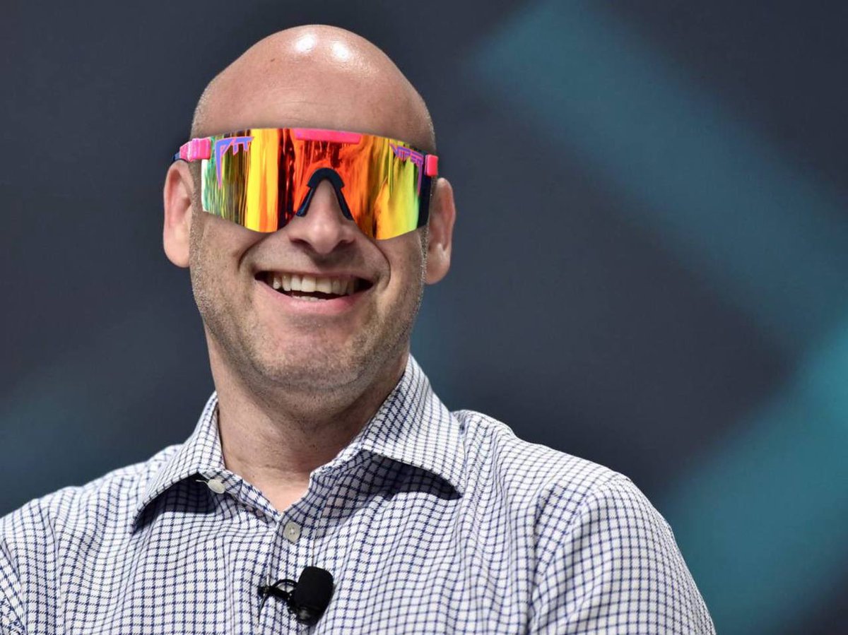 $SBET going to $200 by 2026. Bookmark this and I’ll show you. 

$ETH is the asset and <a href="/ethereumJoseph/">Joseph Lubin</a> is not going to stop accumulating. He’s bringing blackrock into this, TRILLIONS flowing into ETH