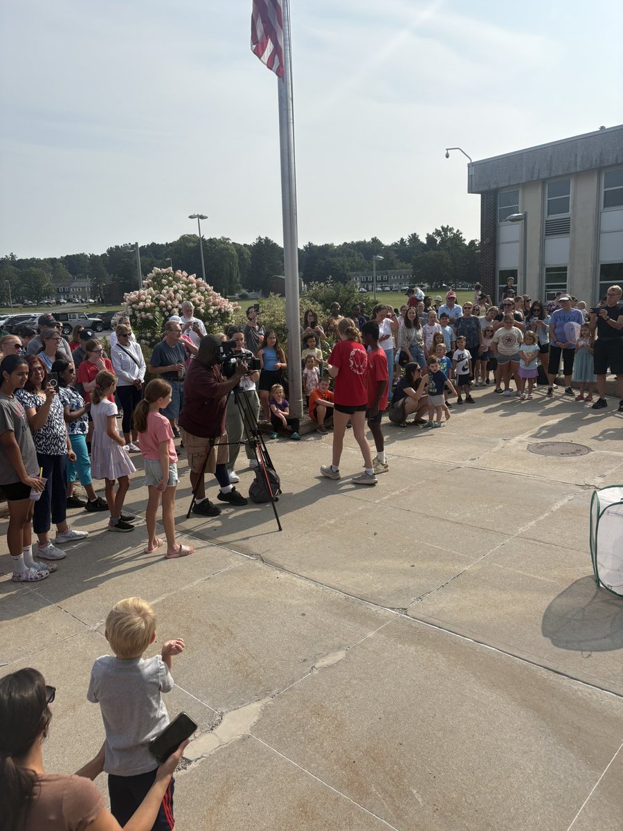 FMS Principal (@lastermichael) on Twitter photo What a nice event, thanks to everyone who joined us #fmslearns <a href="/GuilderlandCSD/">Guilderland Schools</a> <a href="/fmsptaguild/">FMS PTA</a> What a nice event, thanks to everyone who joined us #fmslearns <a href="/GuilderlandCSD/">Guilderland Schools</a> <a href="/fmsptaguild/">FMS PTA</a>