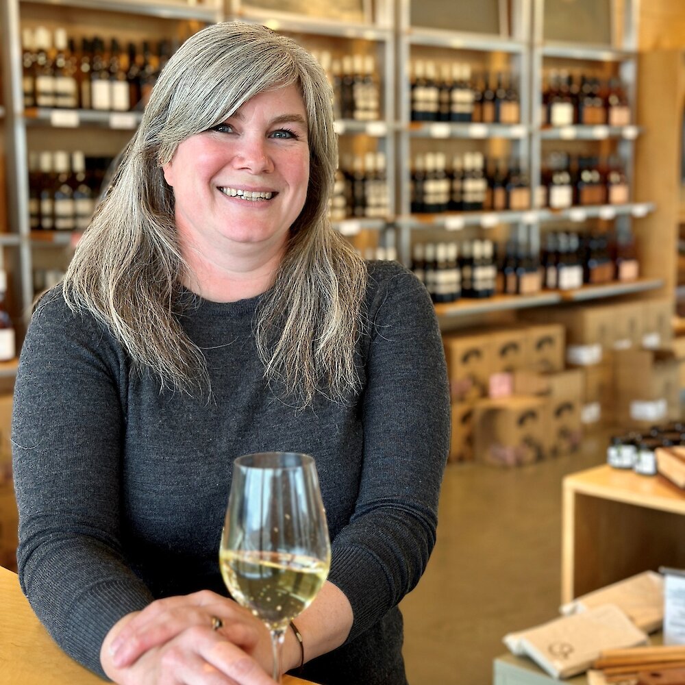 🍷 Meet Karen Adair, Monte Creek Winery’s star &amp; our newest #RoomToShine feature. 

From Napa dreams to Thompson Valley pours, she’s making Kamloops’ wine scene sparkle. 

Sip her story 👉 ow.ly/SW2X50WyWch   

#KamloopsWineTrail