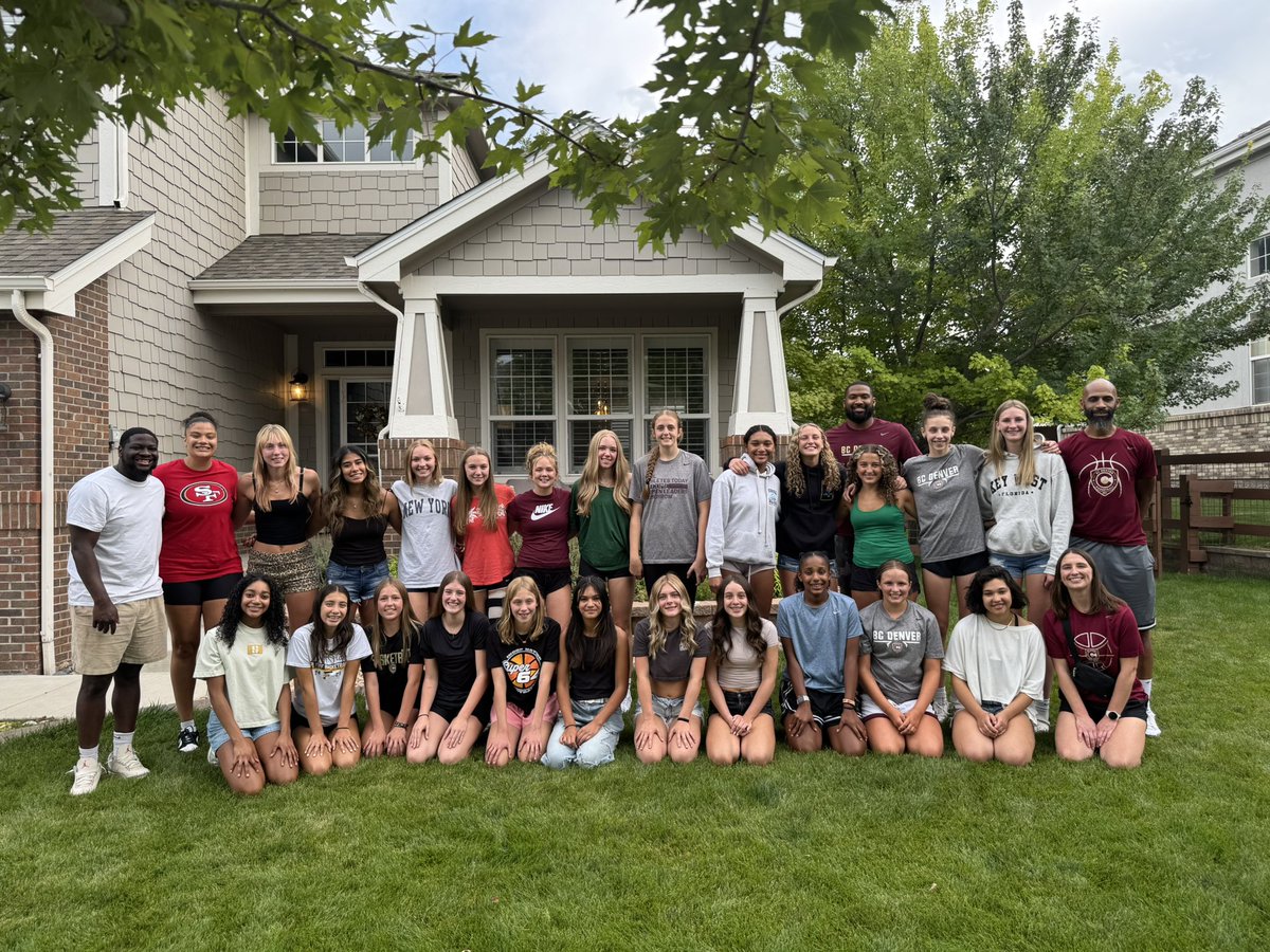 BCDenver_WBB's tweet photo. Thatโs a wrap on the 2025 spring/summer club season! Thankful to be surrounded by amazing girls, staff, and families.
Thank you to the Holst family for hosting our end of season party! #BCDfam https://t.co/TlQKkDUusp