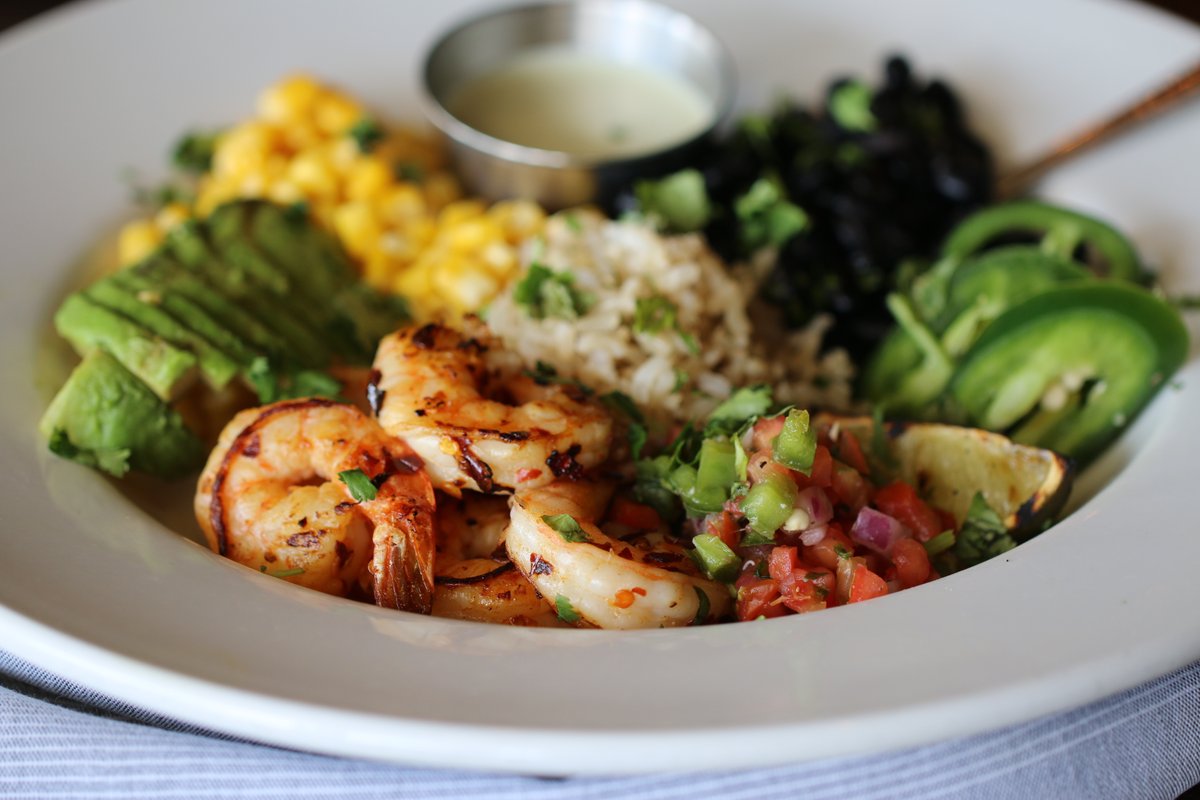 Our Tequila Shrimp Bowl is a flavor-packed powerhouse waiting for you. The perfect balance of heat, freshness, and instant satisfaction 🔥 Gluten-free never tasted so good.