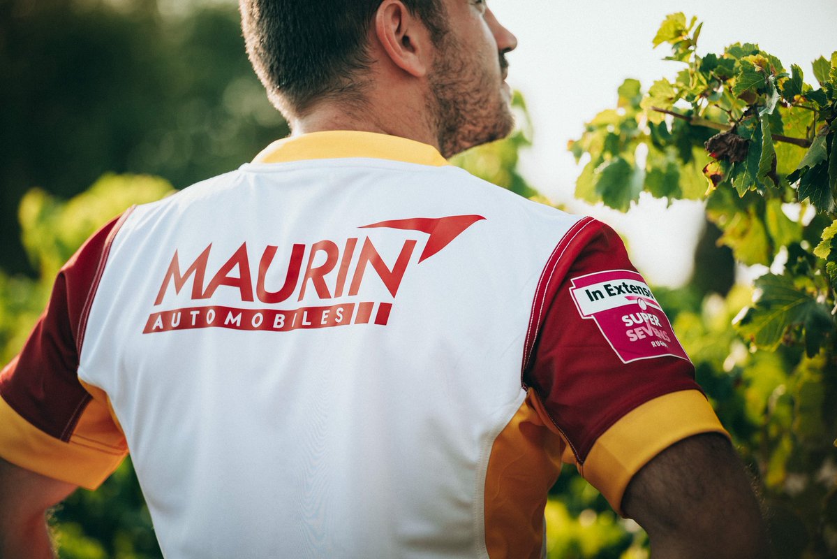 USAP (@usap_officiel) on Twitter photo ๐ก๐ผ๐๐๐ฒ๐ฎ๐ ๐บ๐ฎ๐ถ๐น๐น๐ผ๐ ๐ฆ๐ฒ๐๐ฒ๐ป โค๏ธ๐
LโUSAP est fier de dรฉvoiler son nouveau maillot Seven prรฉsentรฉ par les centres E.Leclerc Perpignan.
Portรฉ par une รฉquipe composรฉe de joueurs รฉvoluant sur lโensemble du territoire catalan, ce maillot reprรฉsente nos ๐ก๐ผ๐๐๐ฒ๐ฎ๐ ๐บ๐ฎ๐ถ๐น๐น๐ผ๐ ๐ฆ๐ฒ๐๐ฒ๐ป โค๏ธ๐
LโUSAP est fier de dรฉvoiler son nouveau maillot Seven prรฉsentรฉ par les centres E.Leclerc Perpignan.
Portรฉ par une รฉquipe composรฉe de joueurs รฉvoluant sur lโensemble du territoire catalan, ce maillot reprรฉsente nos
