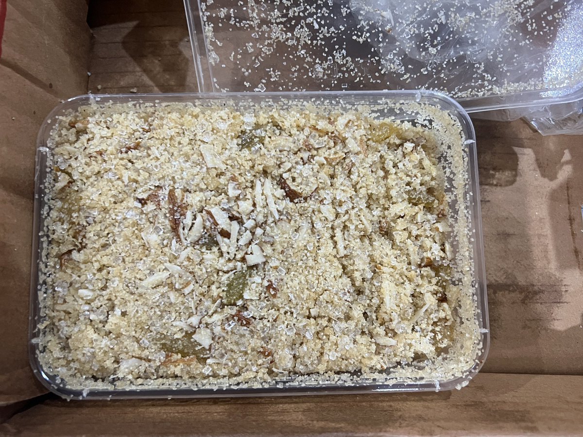 عجیب بات ہے کل سے TCS والو کی بار بار کال آ رہی تھی اپکا پارسل ہے سوری ہم لیٹ ہوگے ہے کل آپکو ڈیلیور ہو جاے گا میں نے دراز سے کچھ آرڈر کیا تھا میں نے سمجھا وو پارسل آیا ہے پر یہ پتا نہیں کس نے بھیجا ہے نام بھی غلط لکھا ہے اپنا ایڈریس بھی فون نمبربھی غلط درج ہے (کون نیک انسان ہے