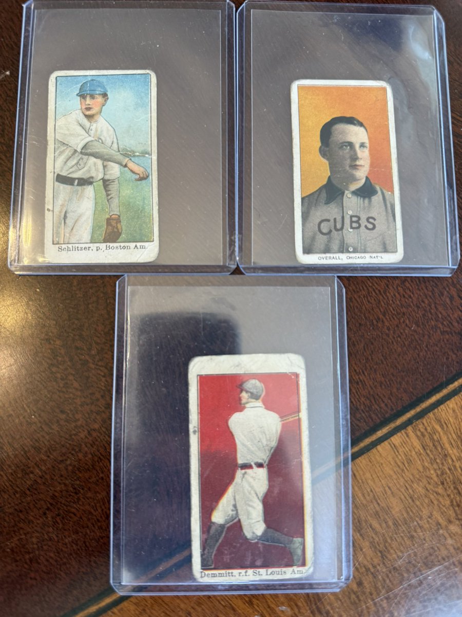 HeelsYes's tweet image. Trying to move these 3 cards.  Please RT.

@TheHobby247 @cardboardbst @Cardinals1942 @CardsStory @DaCardShop @johnkat_cards @DocsSportsCard1 @t_vguy