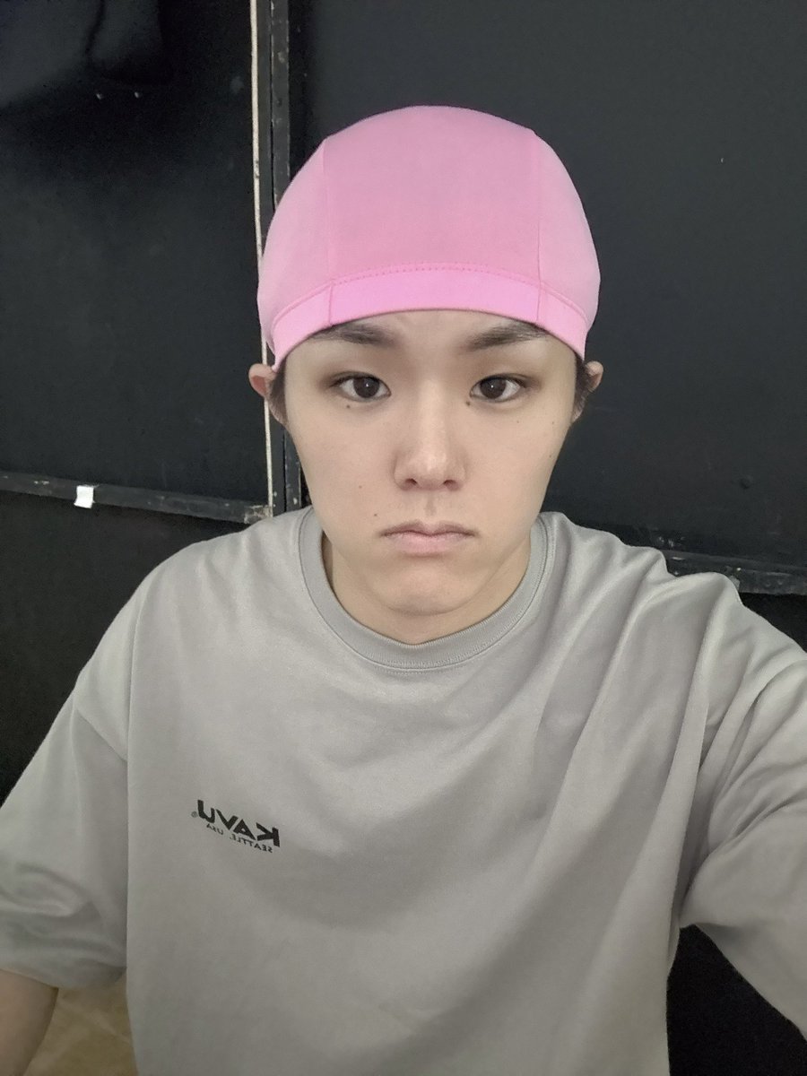 『浦安鉄筋家族〜子ども大戦争〜』

大沢木金鉄を演じます！！
おじいちゃんです👴

稽古場では水泳キャップを被ってます。

本番が楽しみで仕方ないぜ👴

#舞台浦安2025