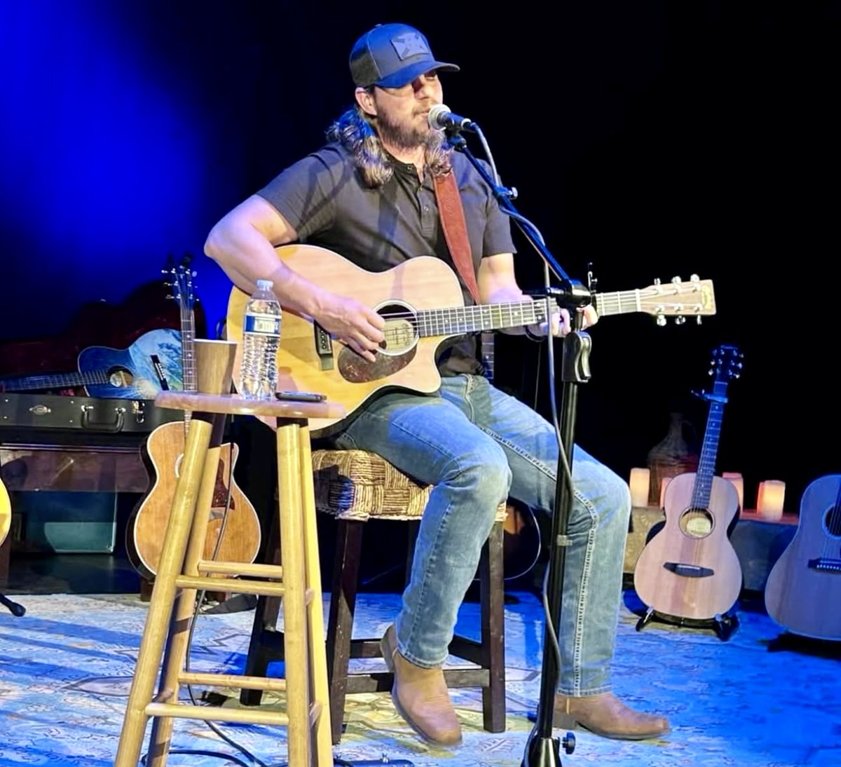 🎶Live Music Tonight!🎶

Join us for an evening of live music by Joey Anderson from 6 PM to 10 PM. Plus, enjoy $5 Maschio Champagne or Prosecco all day long.🍾

Kick back, relax, and start your weekend at Pusser's—we'll see you tonight!

#LiveMusic #PonteVedra #HappyHour