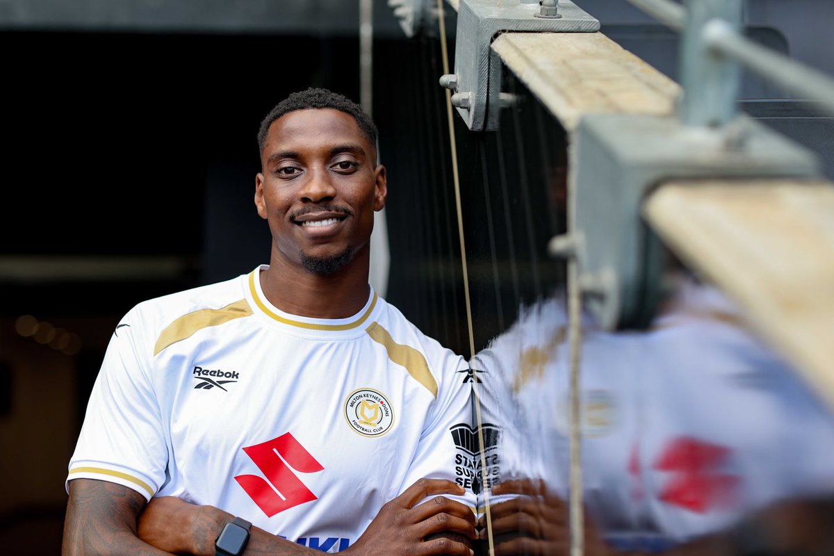 DONE DEAL! ✍️

Marvin Ekpiteta leaves Hibs for MK Dons for undisclosed fee 🤝

⬇️⬇️⬇️

dailyrecord.co.uk/sport/football…