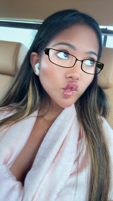 maeurnsmiles