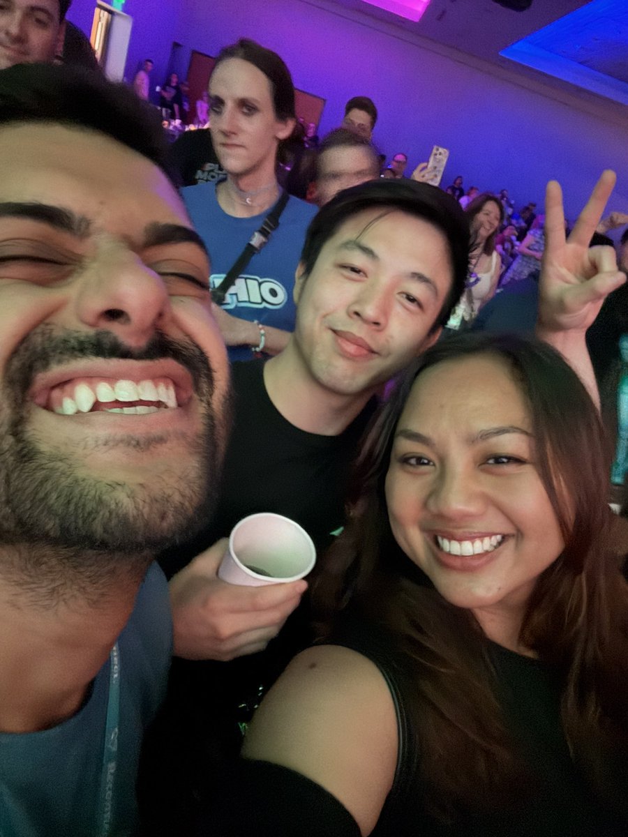 B💣💣MER tweet media