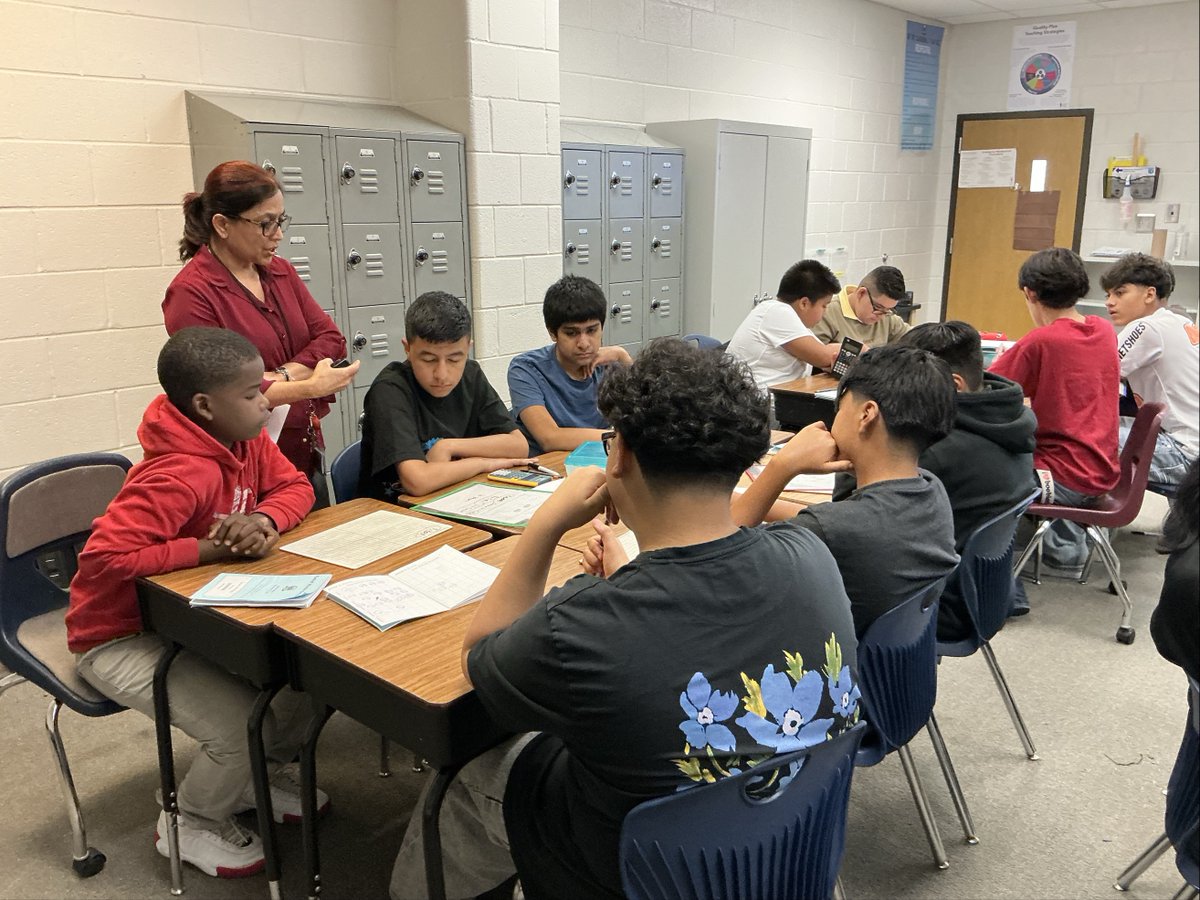 RadloffMiddle's tweet photo. Radloff Math classes are building classroom culture by utilizing community norms and instructional conversations. These math scholars are working in collaboration to complete a task. https://t.co/pelAz8DPoe