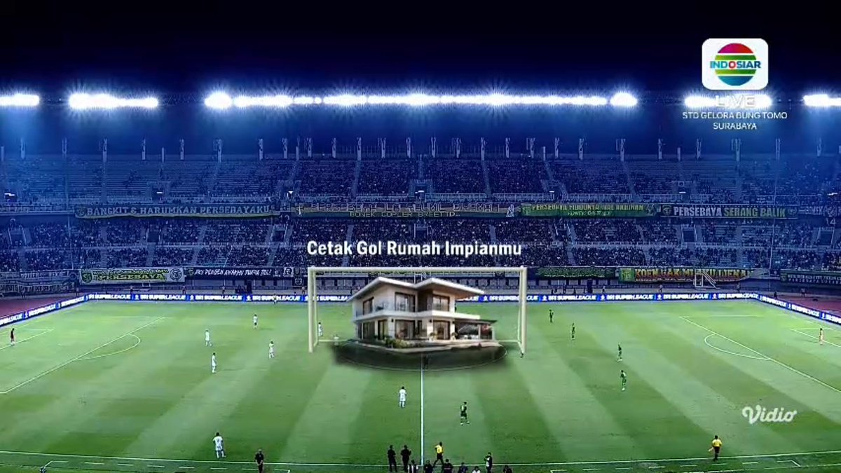 Out of the topic today:

Kalau ada cangkir Luwak White Coffee itu sudah biasa, nah ini ada rumah di atas lapangan sepakbola lagi... 😏

BRI Super League musim ini di Indosiar

#BRISuperLeague