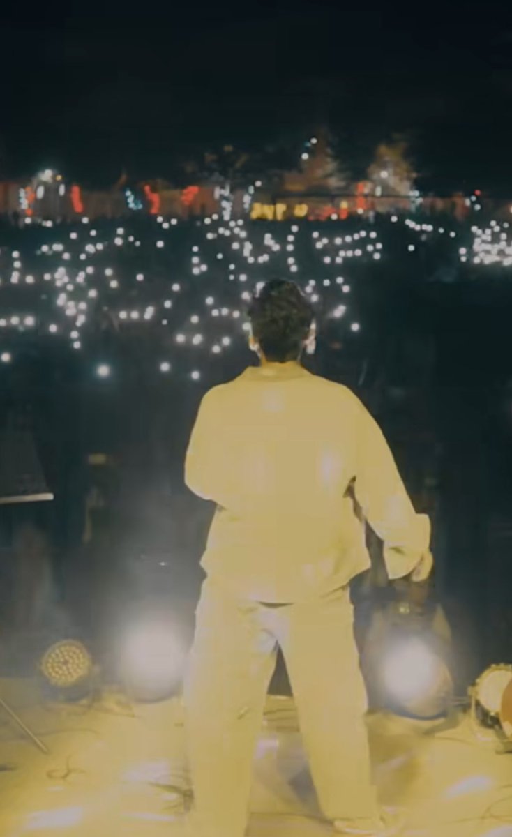 nave | dd ๐๐ธ (@navee_dz) on Twitter photo itโs your world - continue to fill all the empty spaces with your music in it , happy 11 to you <a href="/DarshanRavalDZ/">Darshan Raval ๐ ๐</a> ๐ต๐๐. itโs your world - continue to fill all the empty spaces with your music in it , happy 11 to you <a href="/DarshanRavalDZ/">Darshan Raval ๐ ๐</a> ๐ต๐๐.