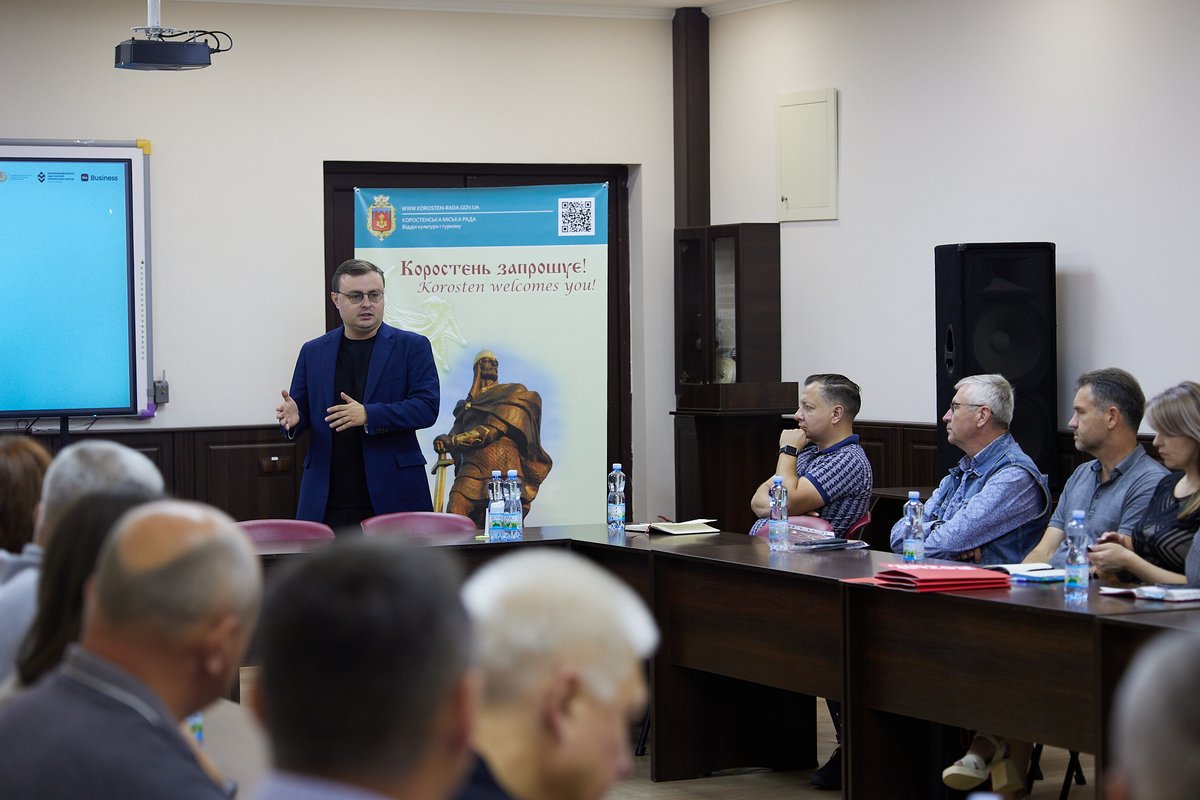 🇺🇦🇪🇪Презентували Unite for Trade для бізнесу Коростенського та Житомирського районів

Програма, розроблена у партнерстві з Естонією, відкриває нові можливості для підприємців нашої області, поєднуючи навчання, сталий розвиток та міжнародне партнерство

facebook.com/share/1CYASuZk…