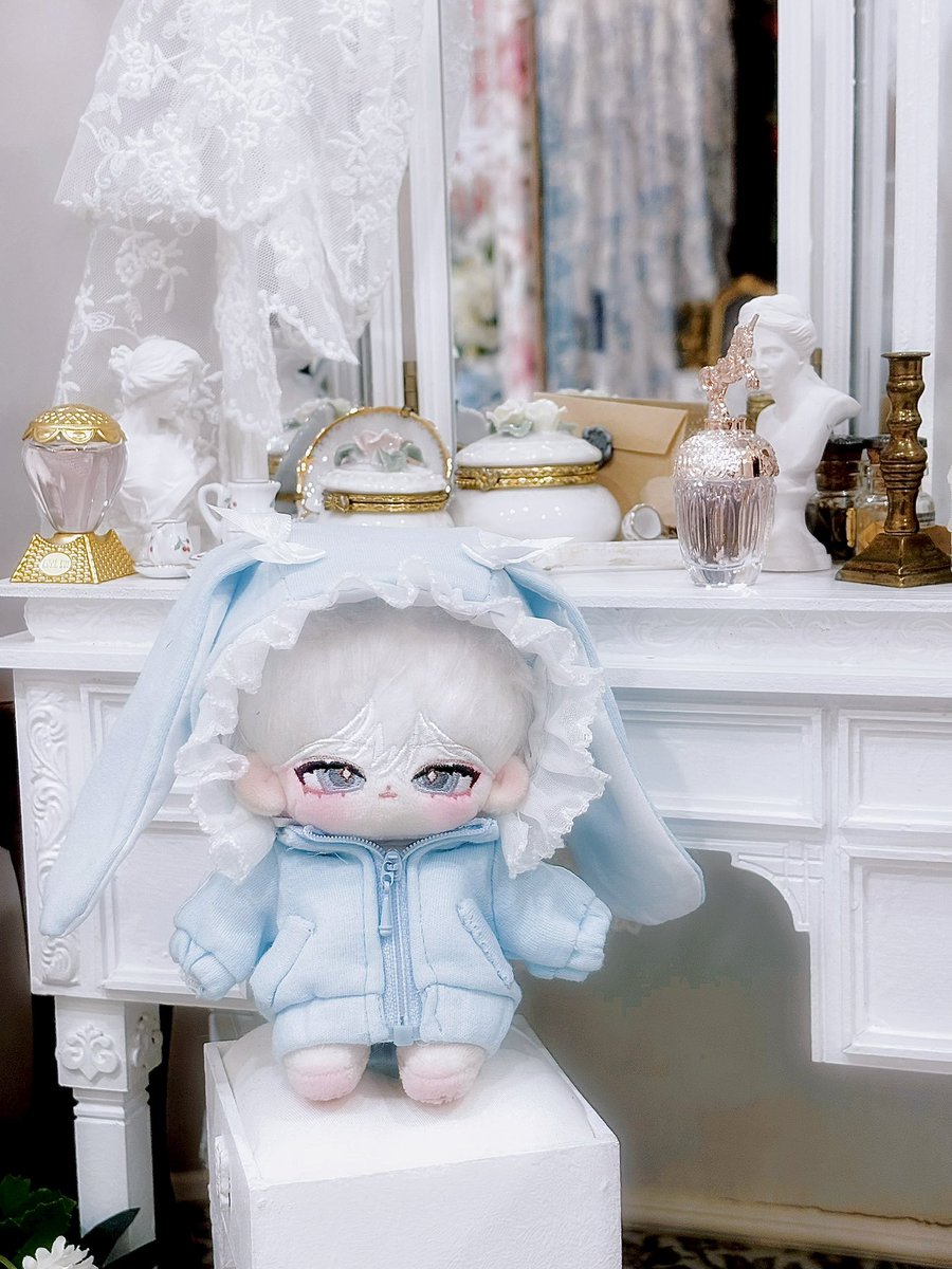 _zzunaaa's tweet image. #솜인형_트친소
자관매우사랑함니다..주로 놀러다니며 사진찍어요 🖤🤍🐾