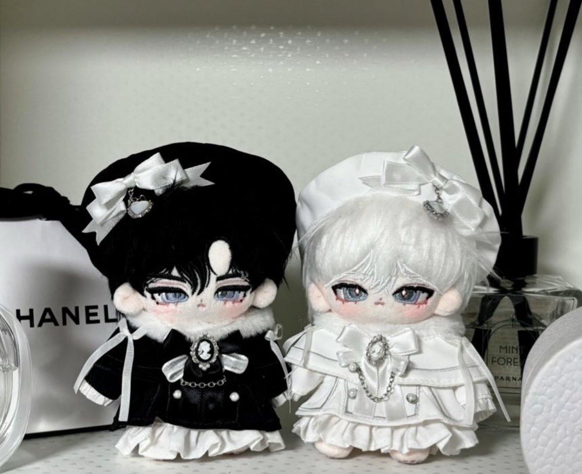 _zzunaaa's tweet image. #솜인형_트친소
자관매우사랑함니다..주로 놀러다니며 사진찍어요 🖤🤍🐾