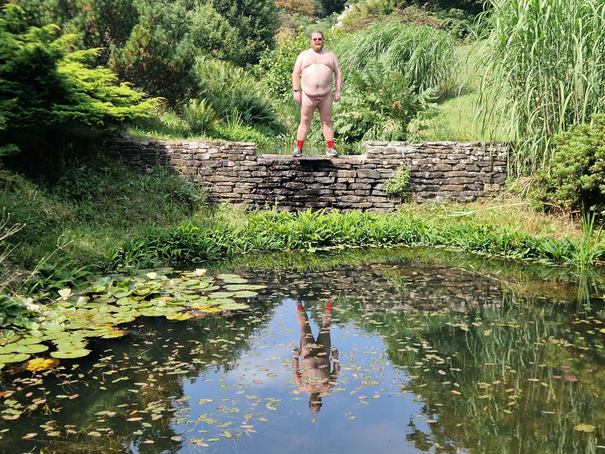 It seems porn is back on twitter in the UK without me having to do anything so let's celebrate with a photo from my trip to a naturist day at High Beeches this week