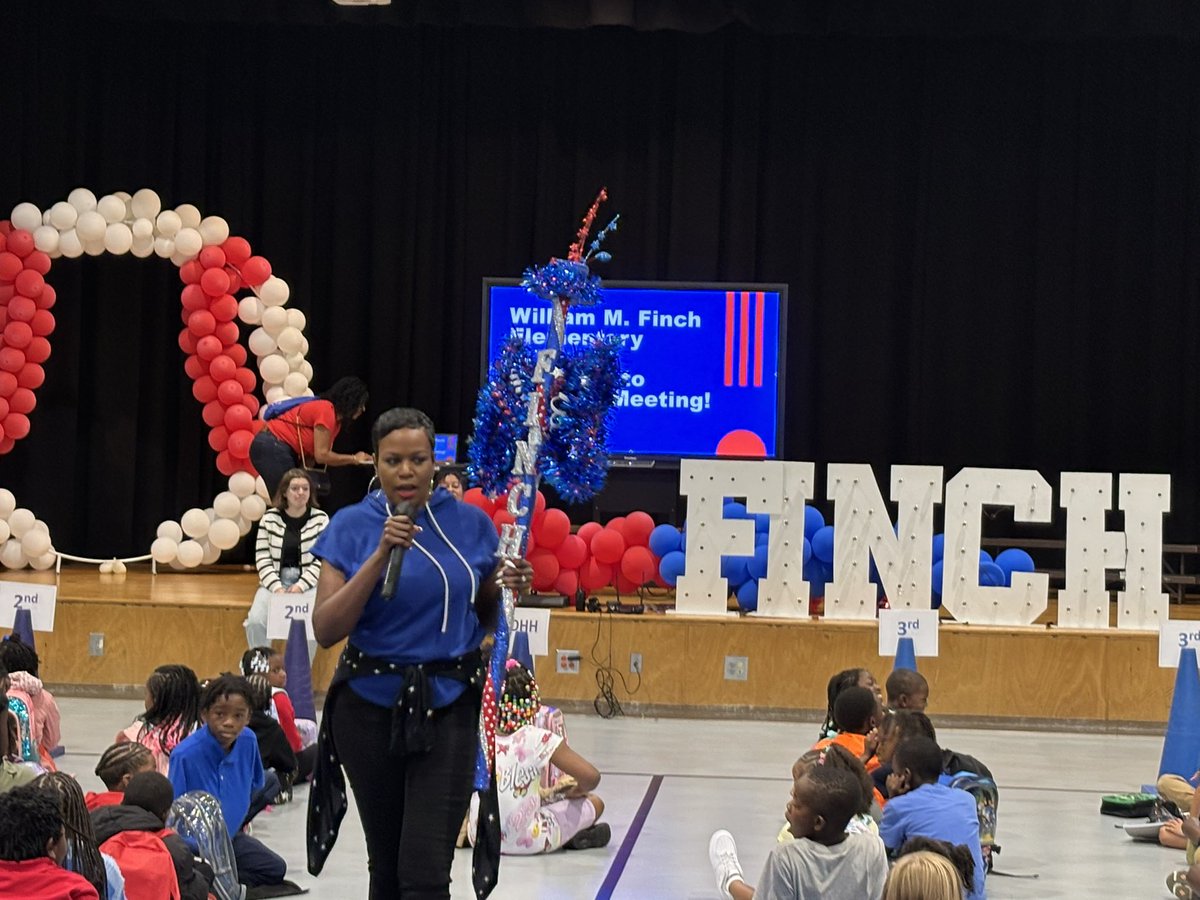 APSFinchEagles's tweet photo. Our 1st Morning Meeting was 🔥! We celebrated our top Beanstack loggers, discussed SEL and  emphasized our SOAR expectations! Our scholars are set for an Amazing school year! @SEL_APS @APSMediaServ @apsupdate @zoobeanreads @DrTSpencer @karmishala https://t.co/Sx8fQs0udj