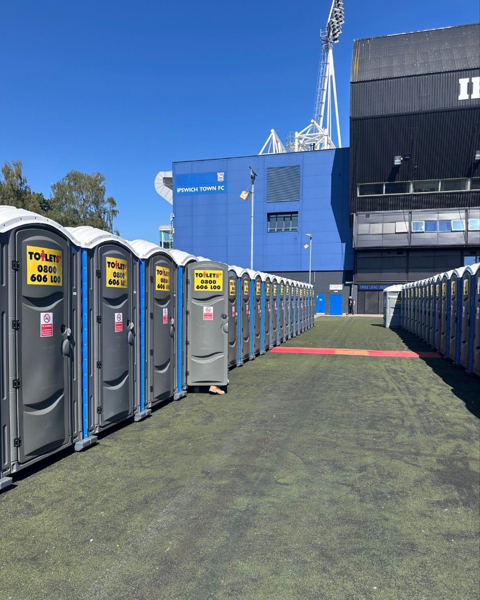 Don’t let queues ruin the view 🫣 Big crowds need proper planning and that includes making sure there are enough toilets to go around.

#EventToiletHire #ToiletHire #EventHire #Norfolk