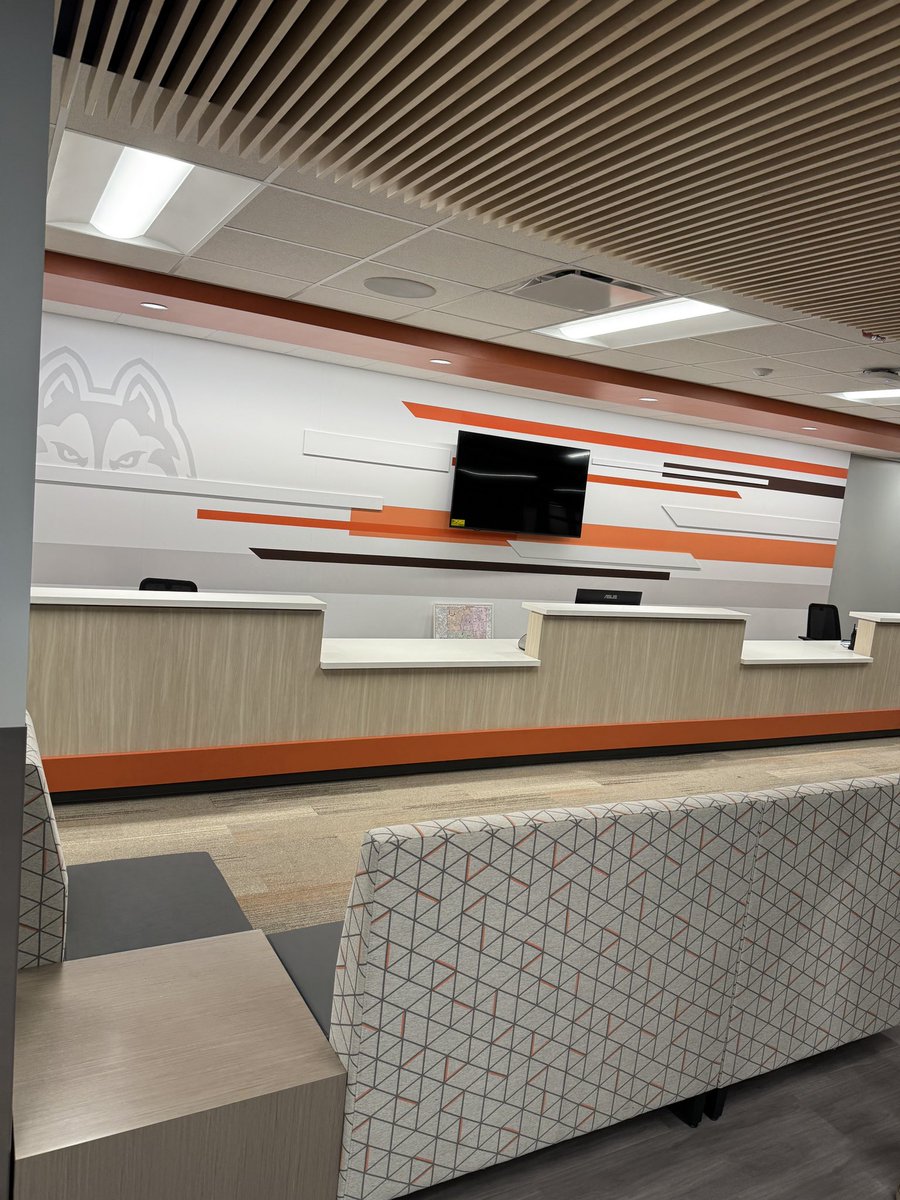 Dr. Bradford Hubbard (@hubbardbradford) on Twitter photo A beautiful renovation of the front entrance, main office, and student services center at Hersey High School! Wednesday’s ribbon cutting ceremony was well done and today we welcome the Class of 2029! <a href="/District214/">District 214</a> #makeitmatter A beautiful renovation of the front entrance, main office, and student services center at Hersey High School! Wednesday’s ribbon cutting ceremony was well done and today we welcome the Class of 2029! <a href="/District214/">District 214</a> #makeitmatter